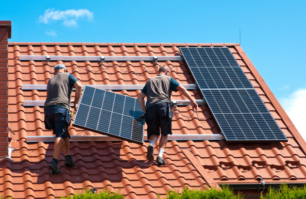 Carbon Blanc : 4 raisons d'installer des panneaux photovoltaïques ! 1 -