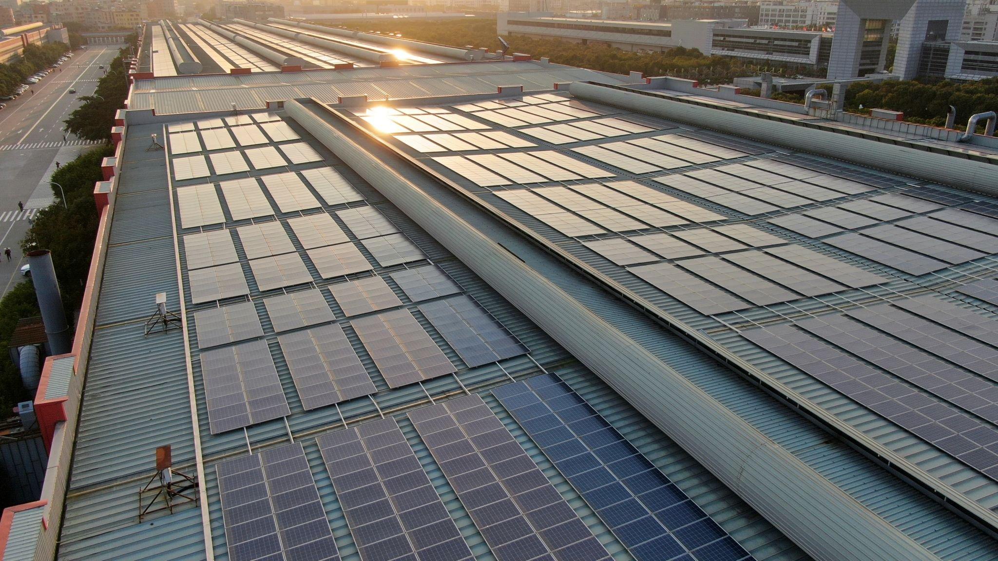 installation panneaux solaires usines 3 -