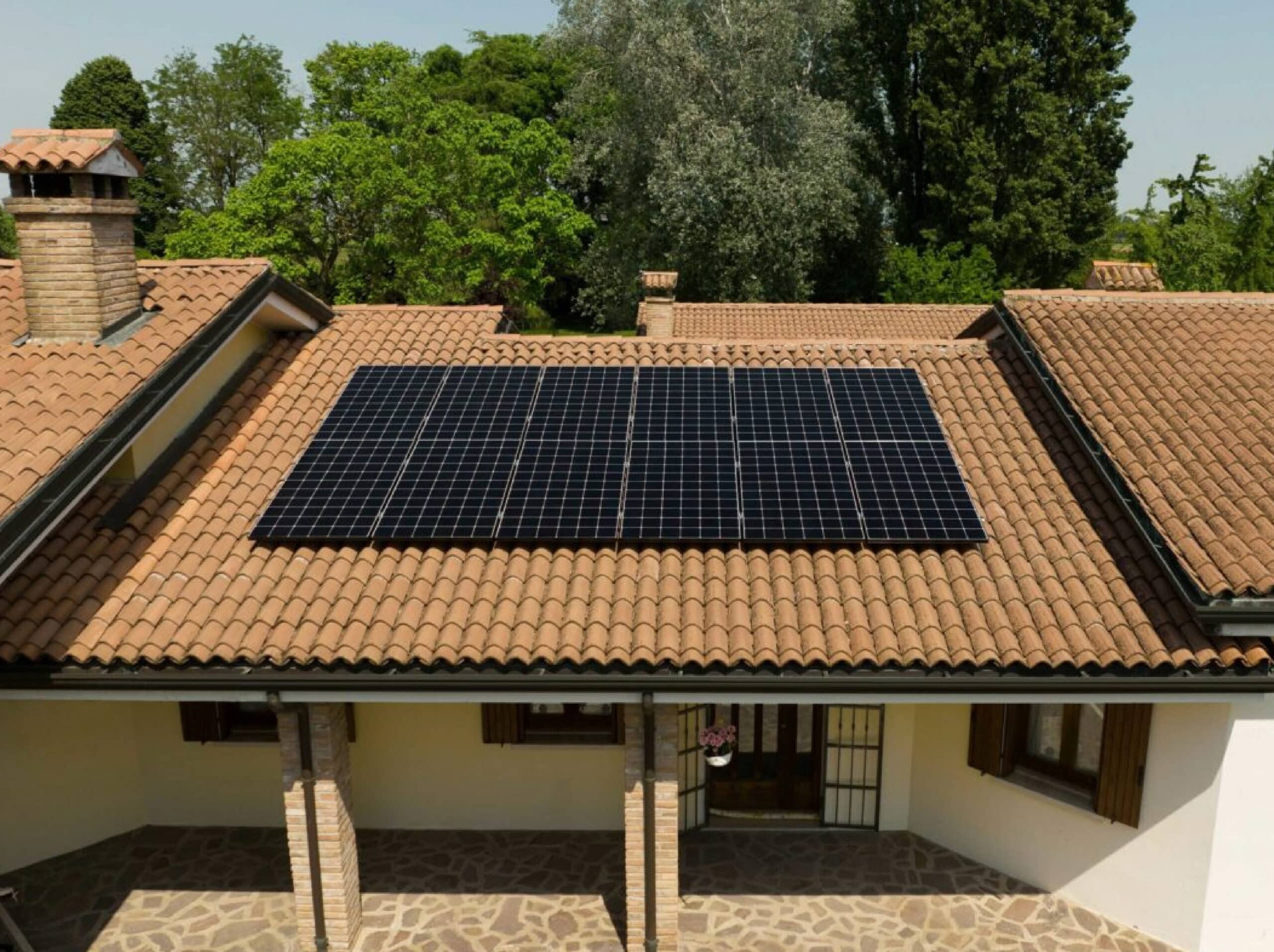 Panneaux solaires SunPower Maxeon 7 435 W : Puissance et fiabilité pour votre projet photovoltaïque 